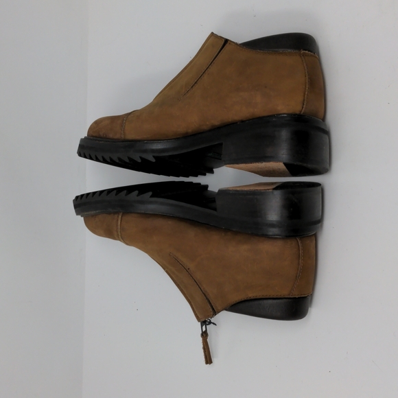 Cole Haan Leather Ankle Booties Chunky Heel Zipper Closure Brazil Brown Size 7B - Picture 8 of 14